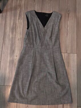 RW&CO. Gray Polka Dot Midi Dress